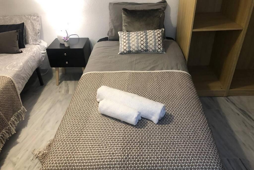 Appartement Residencia Playaquebrada เบนัลมาเดนา ภายนอก รูปภาพ