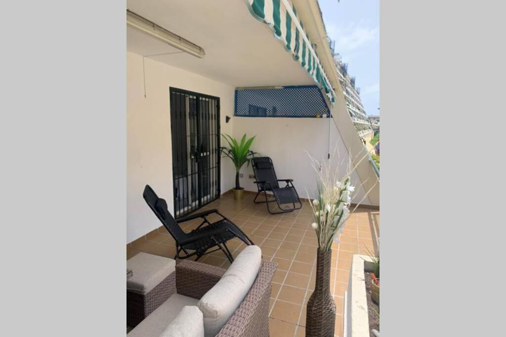 Appartement Residencia Playaquebrada เบนัลมาเดนา ภายนอก รูปภาพ