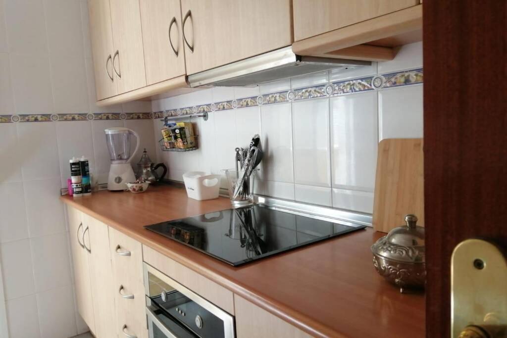 Appartement Residencia Playaquebrada เบนัลมาเดนา ภายนอก รูปภาพ