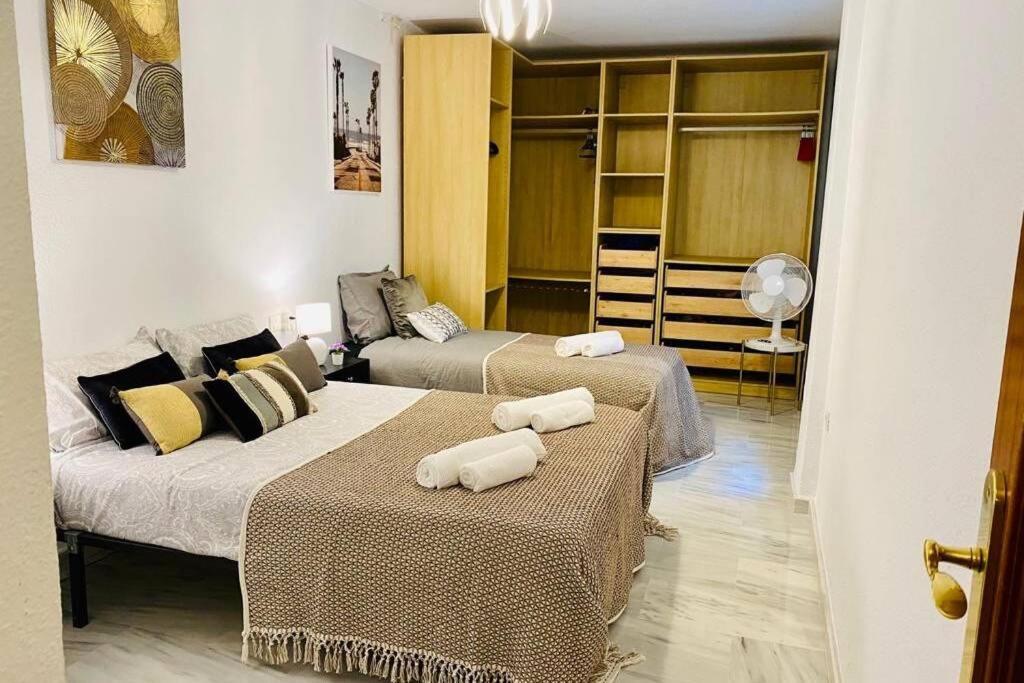 Appartement Residencia Playaquebrada เบนัลมาเดนา ภายนอก รูปภาพ